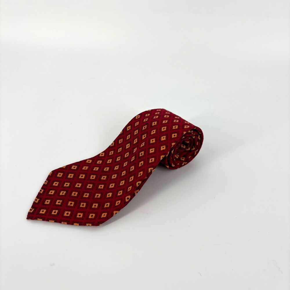 Resilio Necktie Mens 50x3.5" Red Geometric Diamond English Chalais Wool Tie